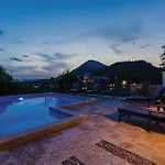 Σπίτι διακοπών Three-bedroom In