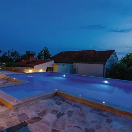 Three-bedroom In * Orasac