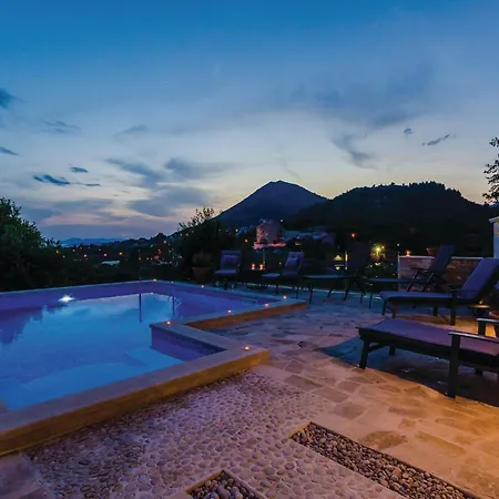 Nyaraló Three-bedroom In