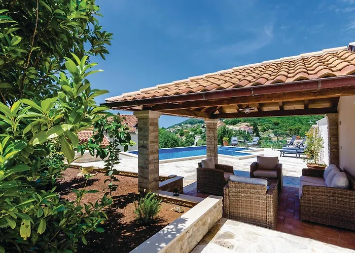 Semesterbostad Three-bedroom In Orašac